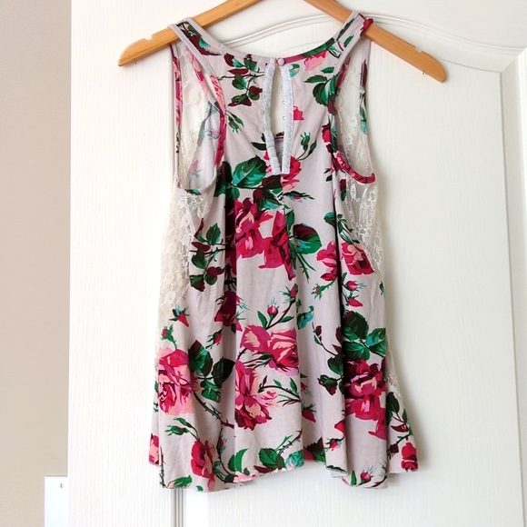 Rose Lace tank - Picture 2 of 2